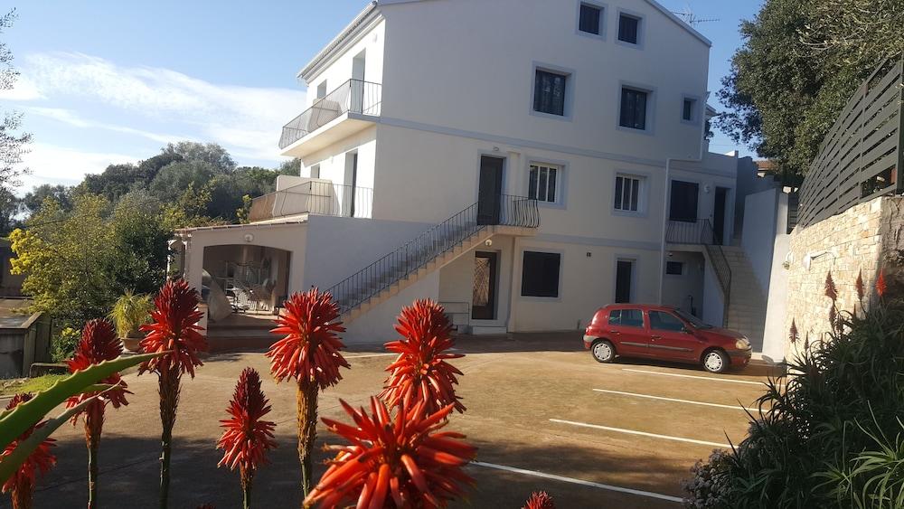 Corsica Hostel Porto-Vecchio, Partie Dortoirs Eksteriør bilde