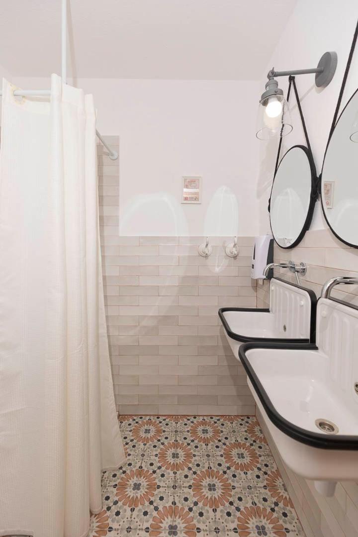 Corsica Hostel Porto-Vecchio, Partie Dortoirs Eksteriør bilde